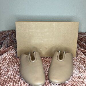 Mercedes Castillo Women's Leather Classic Mules Size 9